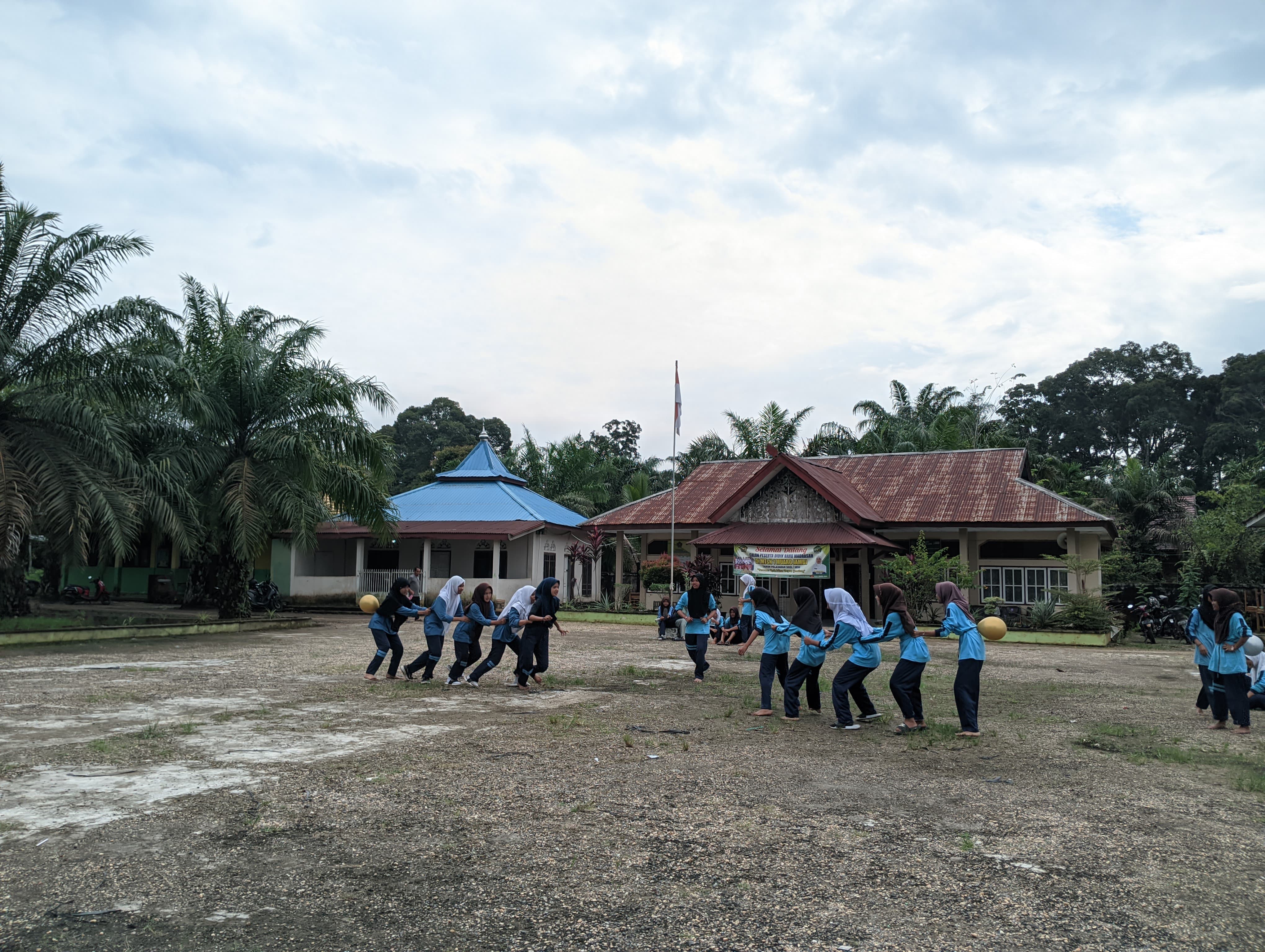 Classmeeting MTsN 1 Muaro Jambi: Kolaborasi Olahraga dan Seni Mengagumkan!