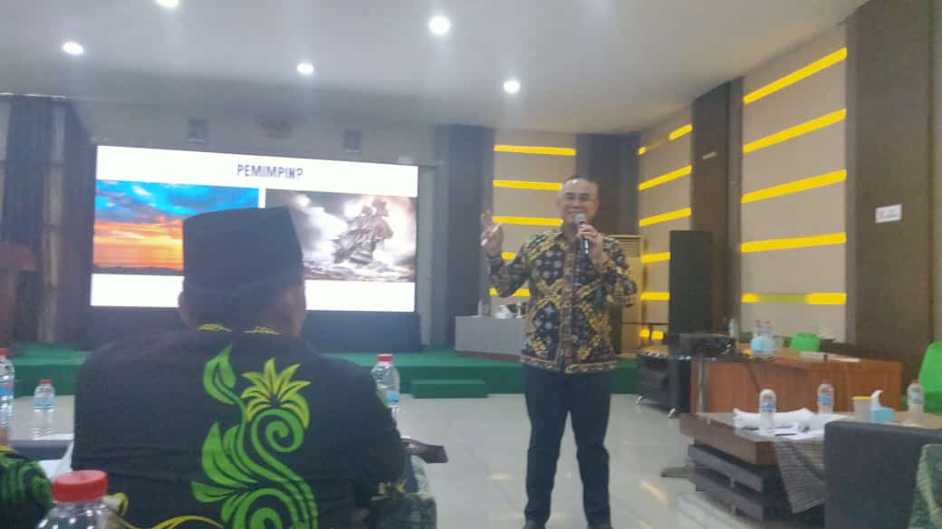 Kepmad MTsN 1 Muaro Jambi Ikuti Pembinaan dan Workshop Pemimpin Pembelajaran di Era Digital Kepmad MTsN 1 Muaro Jambi Ikuti Pembinaan dan Workshop Pemimpin Pembelajaran di Era Digital