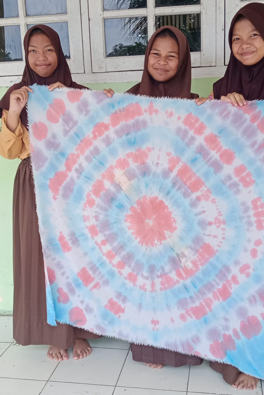 Seni Batik Jumputan Cipta Karya Kelas VIII