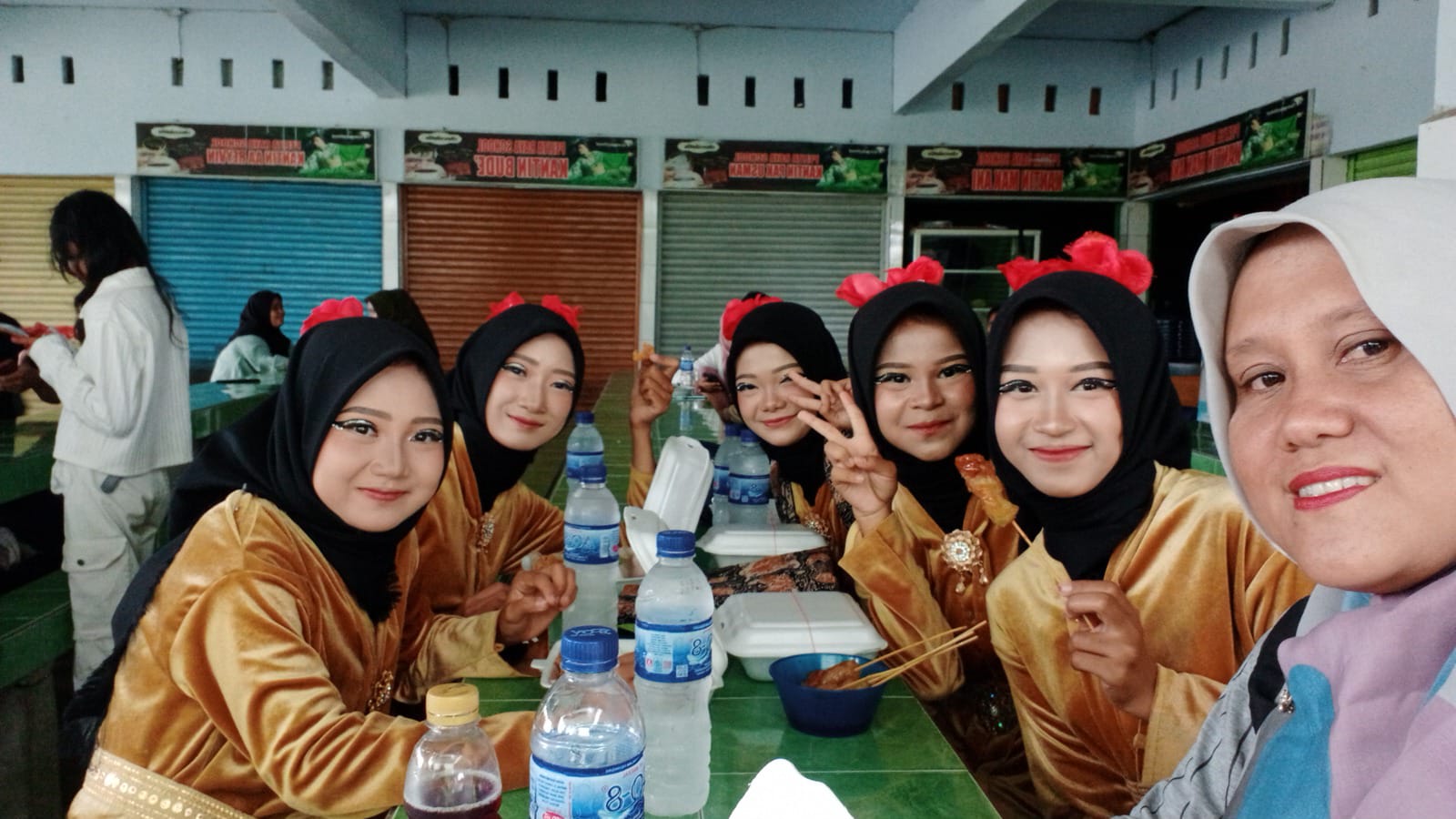 Tim Siaga MTsN 1 Muaro Jambi, di Balik Layar Kemenangan Turnamen Futsal dan Tari Kreasi