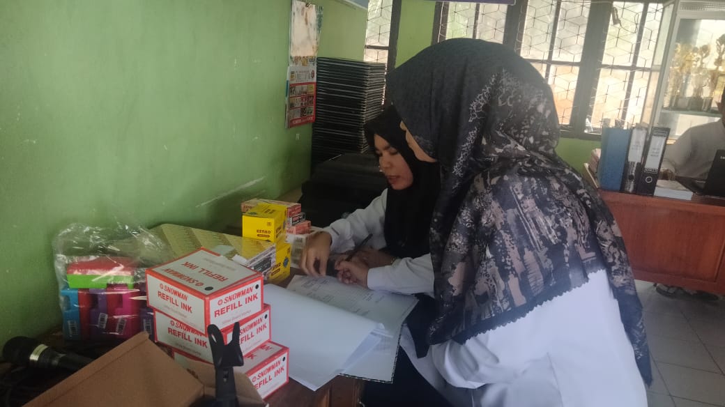 Distribusi ATK dan Alat Olah Raga Sebagai Penunjang KBM