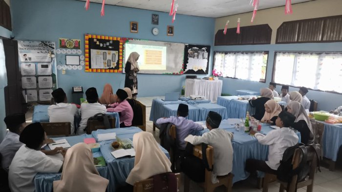 Cane Pefilenti Siapkan Video untuk Lomba Guru Mengajar