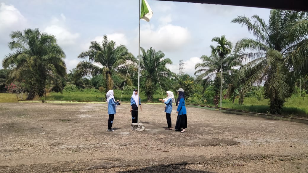 Dedikasi Walikelas IXC dalam Persiapan Upacara: Latihan Jadi Kunci Sukses