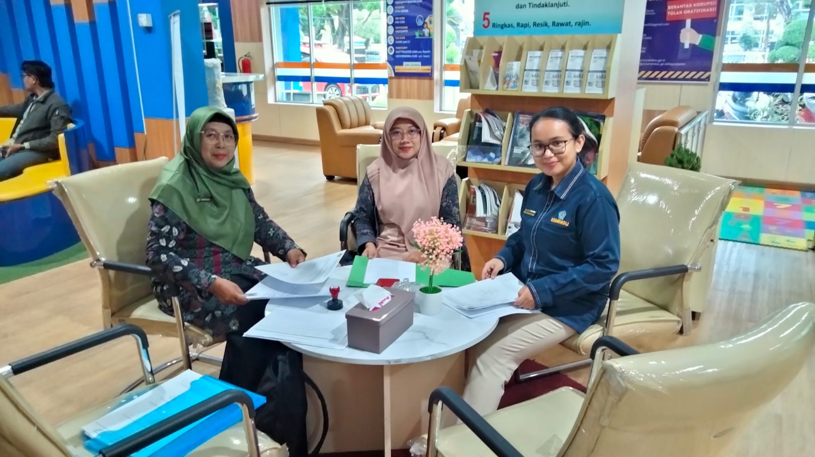 Penyegaran Tim Pengelola Keuangan di MTsN 1 Muaro Jambi: Wujudkan Tata Kelola yang Lebih Baik