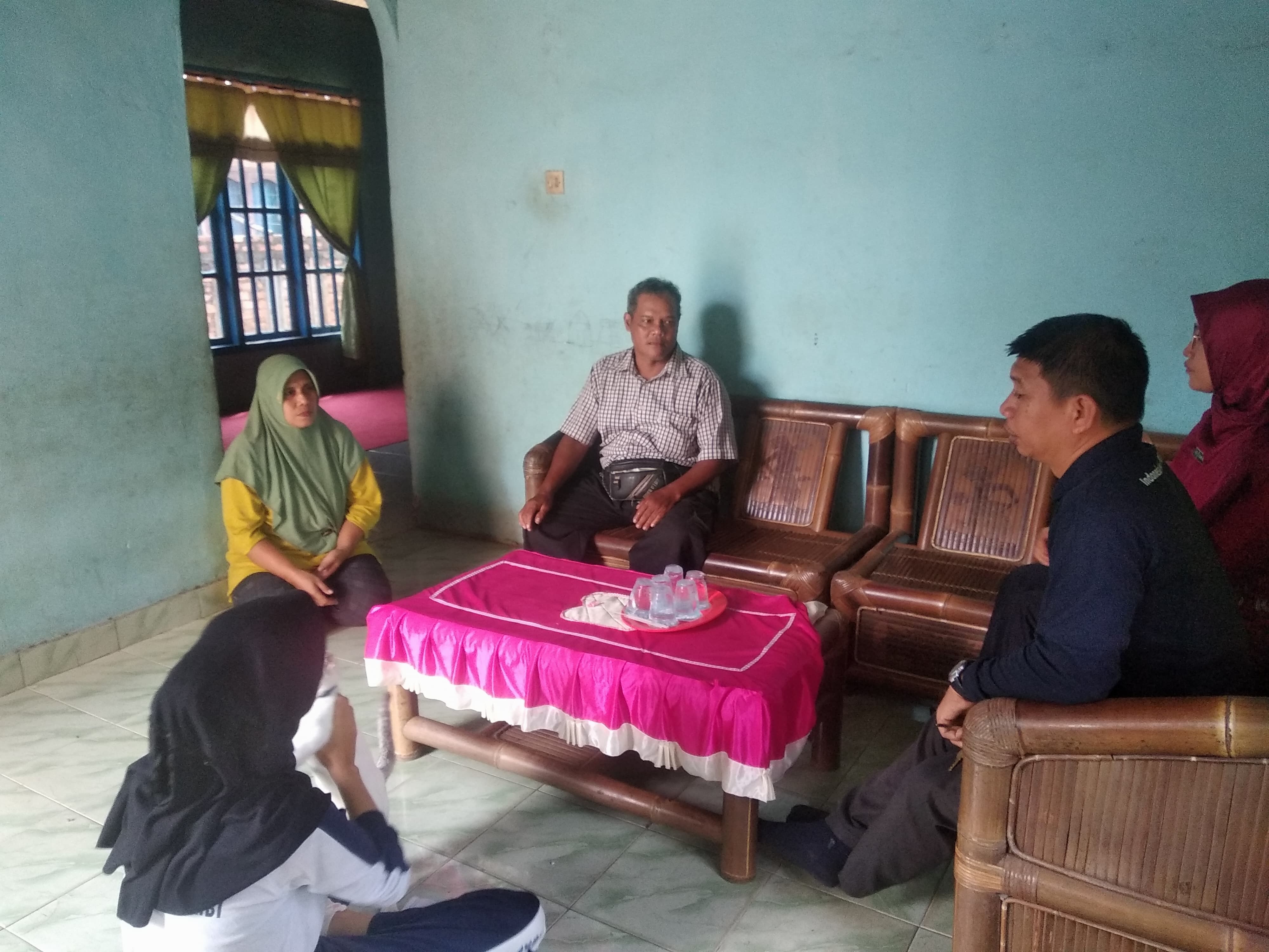 Kunjungan Walikelas ke Rumah Orang Tua Peserta Didik