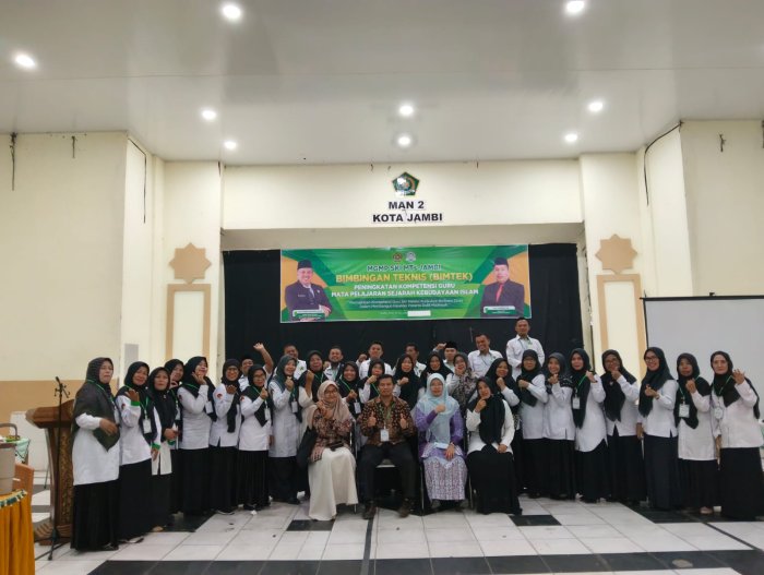 Guru MTsN 1 Muaro Jambi Ikuti Bimtek SKI di Jambi