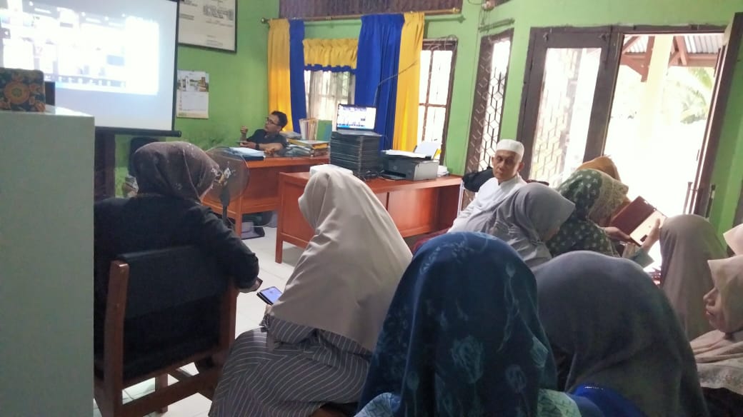 Perluas Wawasan, Guru MTsN 1 Muaro Jambi Ikuti Webinar Analisis Capaian Pembelajaran Perluas Wawasan, Guru MTsN 1 Muaro Jambi Ikuti Webinar Analisis Capaian Pembelajaran