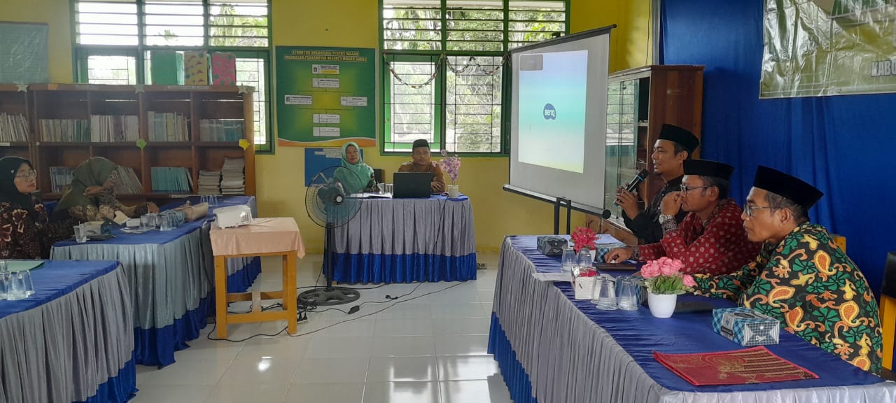 Kepmad MTsN 1 Muaro Jambi Turut Hadiri Rapat MKKMN Kabupaten Muaro Jambi