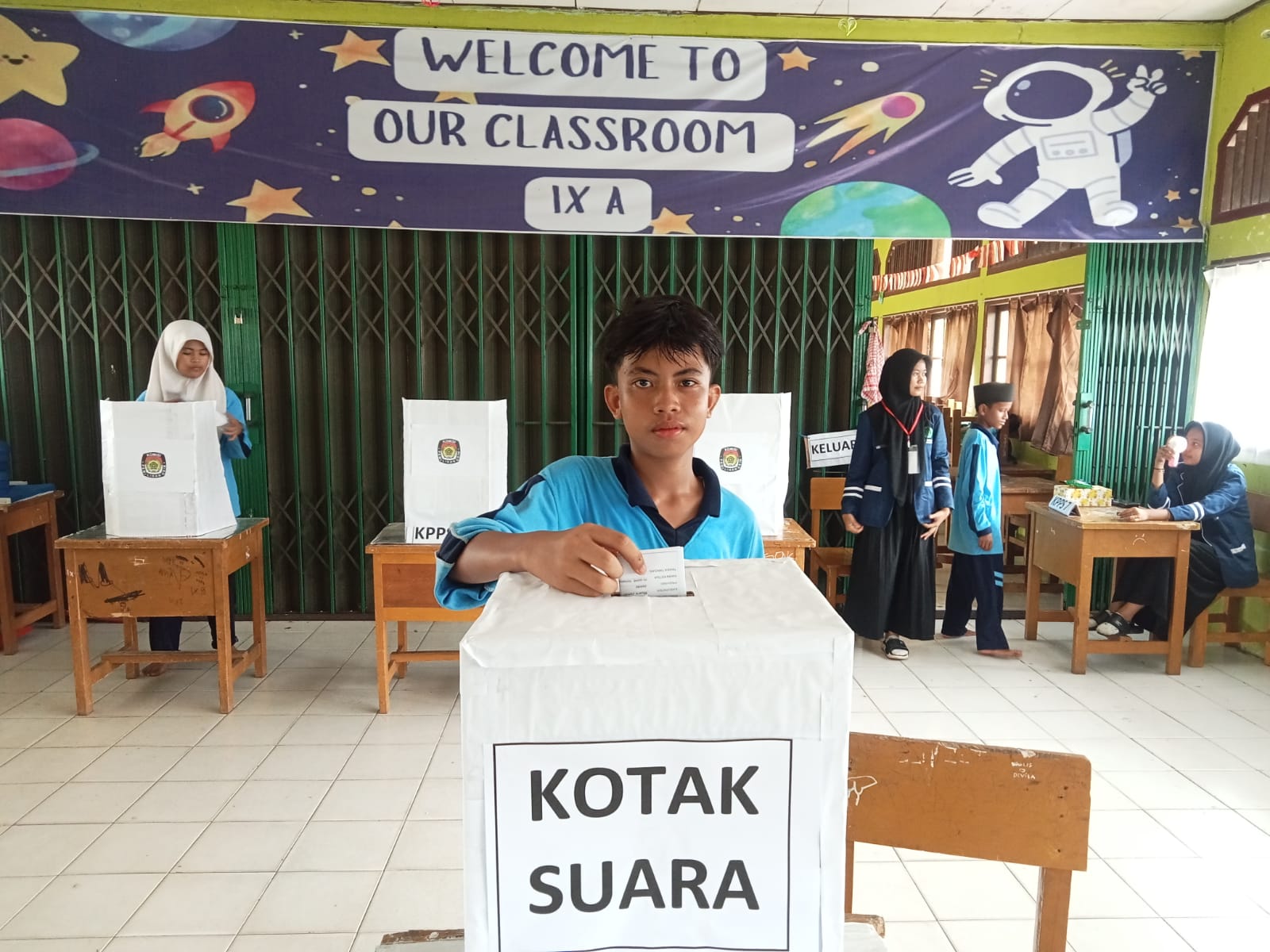 Penerapan Demokrasi Melalui Pemilihan OSIM Penerapan Demokrasi Melalui Pemilihan OSIM