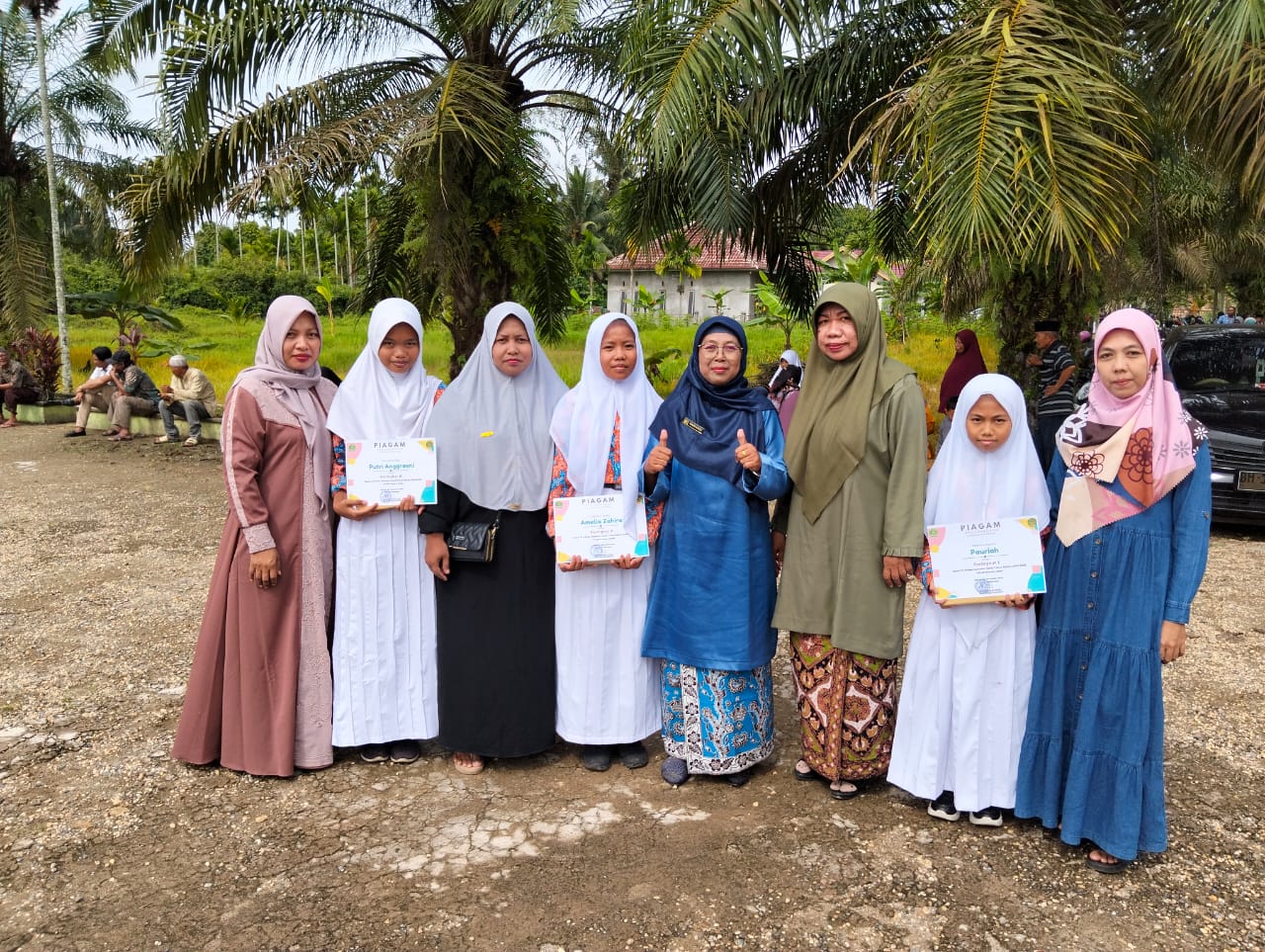 Penyerahan Rapor Semester Ganjil T.P 2024/2025 Sebagai Capaian Kompetensi dan Prestasi Belajar