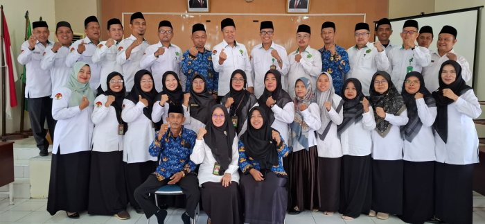 Rapat Persiapan Hari Guru Nasional dan Bimtek KBC di Muaro Jambi Rapat Persiapan Hari Guru Nasional dan Bimtek KBC di Muaro Jambi