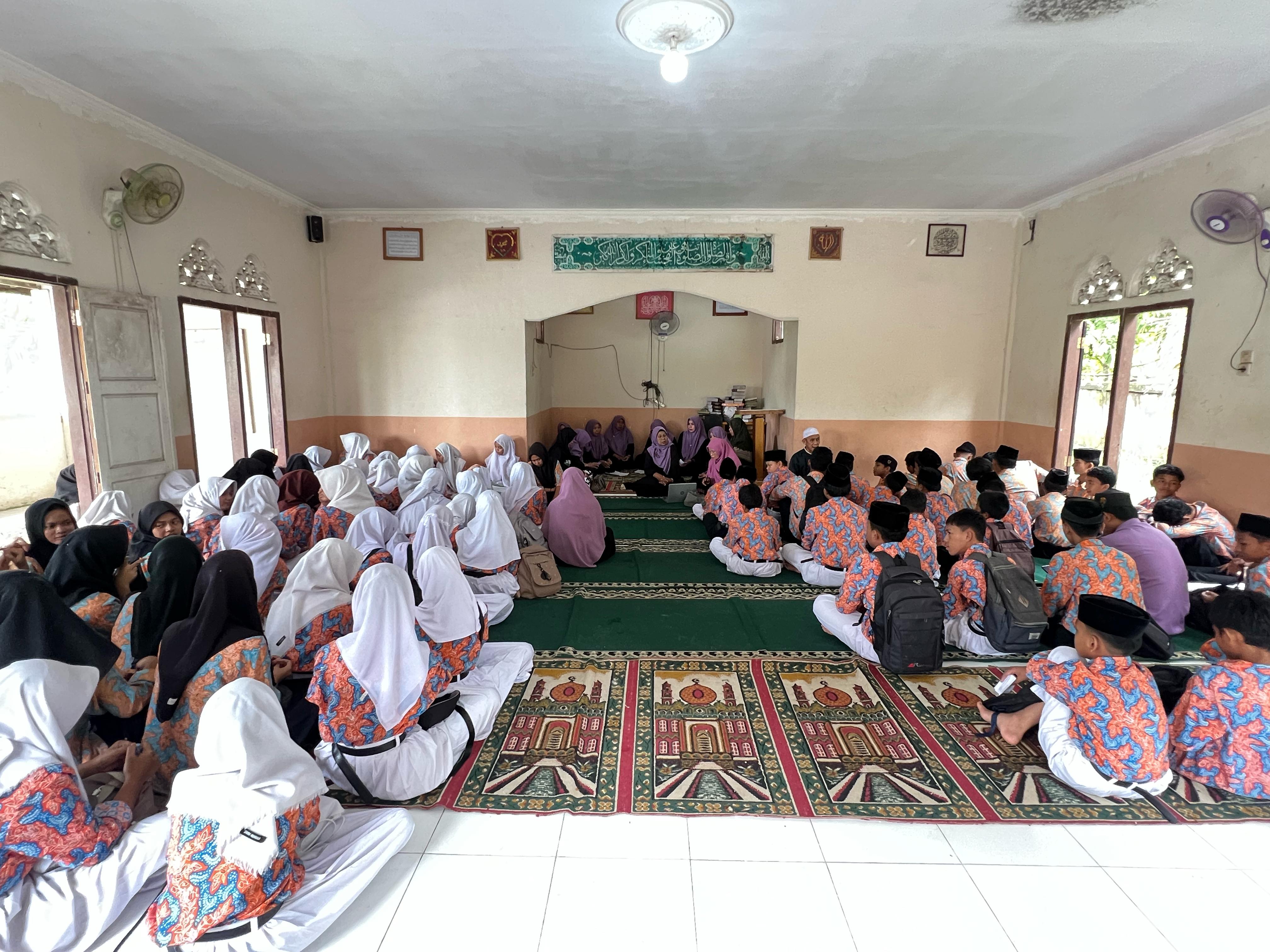 MTsN 1 Muaro Jambi Gelar Penutupan Kegiatan Pesantren Kilat