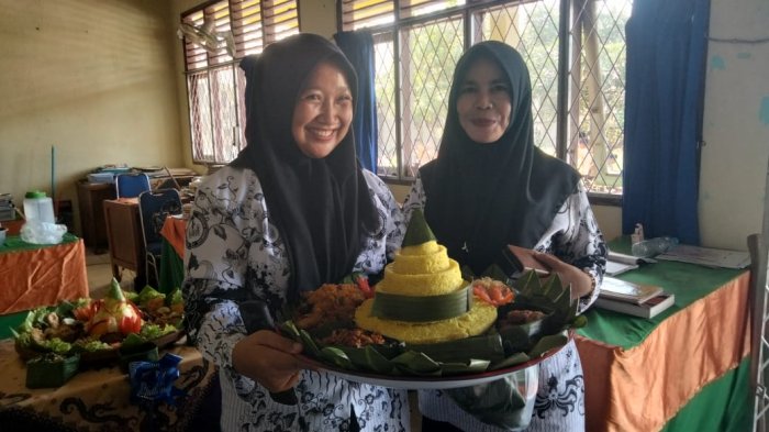 MTsN 1 Muaro Jambi Gelar Unjuk Kreativitas Guru Sambut Hari Guru Nasional MTsN 1 Muaro Jambi Gelar Unjuk Kreativitas Guru Sambut Hari Guru Nasional