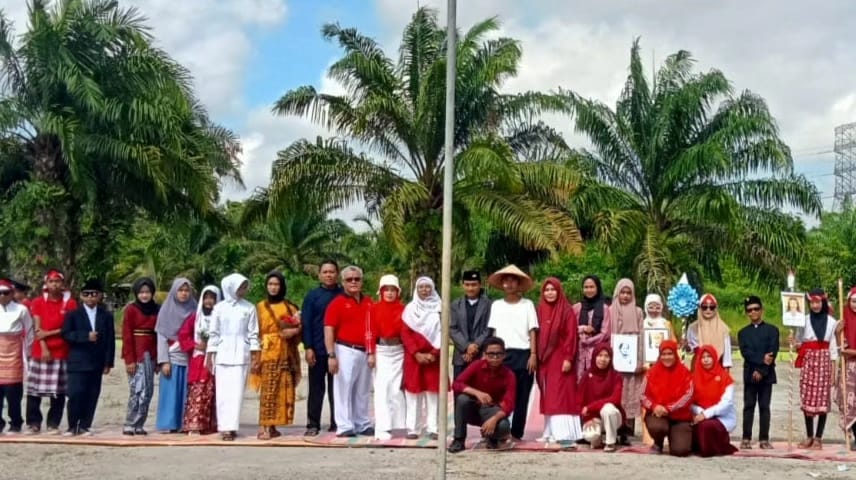 Fashion Show Ikut Menyemarakkan HUT RI ke-79 Fashion Show Ikut Menyemarakkan HUT RI ke-79